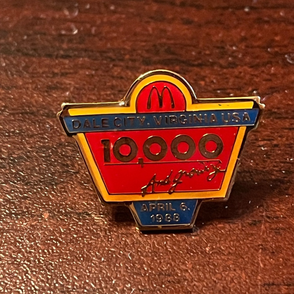 McDonald’s 1986‎ Dale City, Virginia 10,000 Customers Employee Lapel Hat Pin
